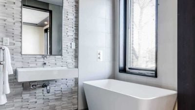 bathroom-remodel-with-tile-accent-walls.jpg